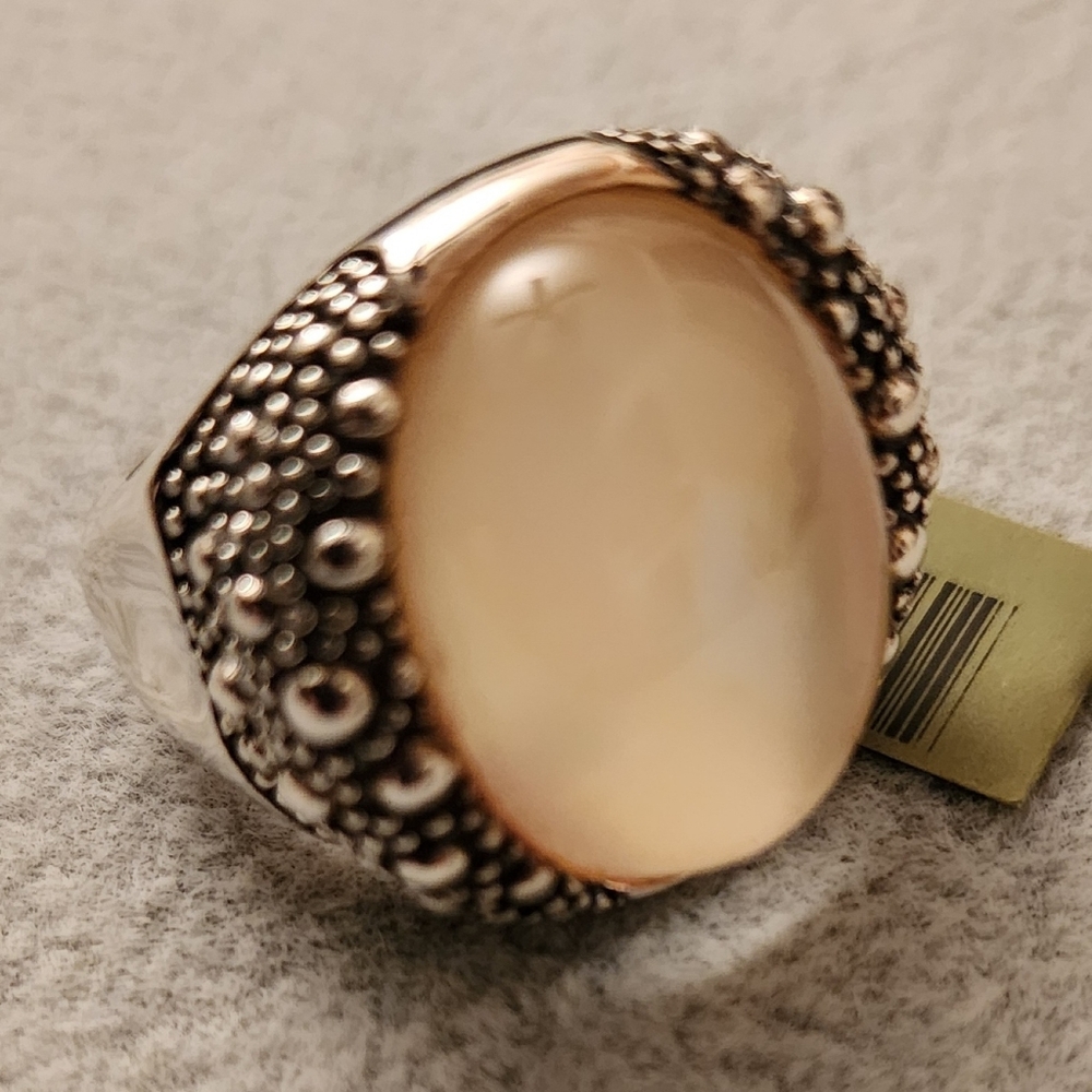 Mother Of Pearl Ring. NWT - Picture 2 of 10